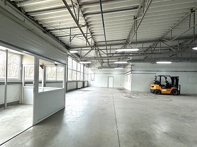 Hala magazynowo-produkcyjna 276 m² na Żeraniu, ul. Szałwiowa, od zaraz - miniatura 2