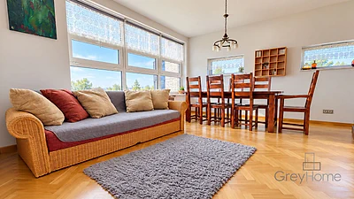 Dwupokojowe mieszkanie 50 m² na Muranowie z panoramą Warszawy - miniatura 1