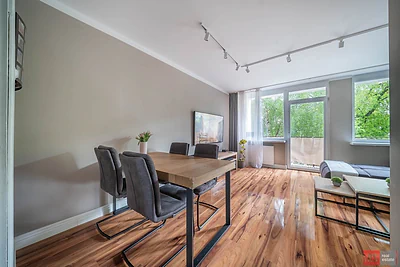 Dwupokojowy apartament 45 m² przy ul. Nowogrodzkiej w Warszawie - miniatura 4