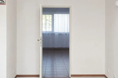 Lokal użytkowy 80 m² z witryną i wejściem z ulicy, Wierzbno - miniatura 3