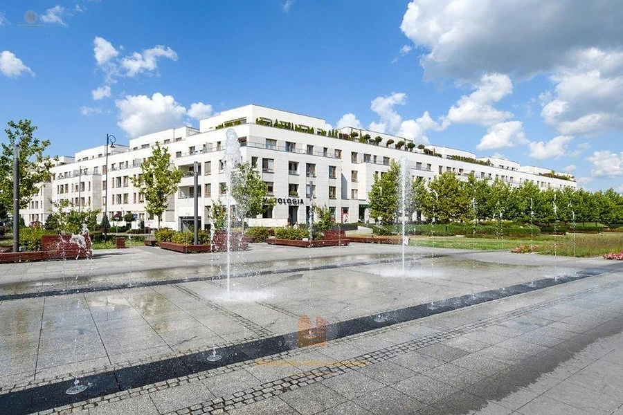 Mieszkanie 72 m² z loggią i parkingiem - Błonia Wilanowskie, Wilanów - zdjęcie 1