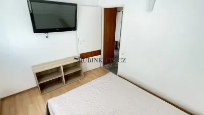 2-pokojowy apartament na Bielanach, ul. Rodziny Połanieckich 29, 47 m² - miniatura 7