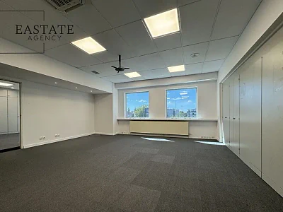 Lokal biurowy 309 m² na wynajem – Warszawa Raków, ul. Łopuszańska - miniatura 2