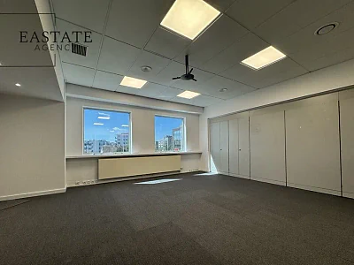 Lokal biurowy 309 m² na wynajem – Warszawa Raków, ul. Łopuszańska - miniatura 4