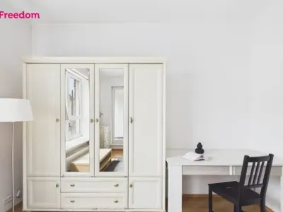 Studio 33 m² z balkonem na wynajem – Warszawa, Śródmieście, Stawki - miniatura 6