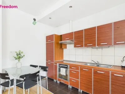 Studio 33 m² z balkonem na wynajem – Warszawa, Śródmieście, Stawki - miniatura 2