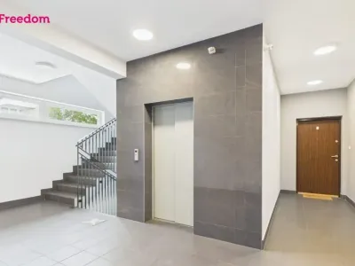 Studio 33 m² z balkonem na wynajem – Warszawa, Śródmieście, Stawki - miniatura 10