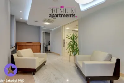 Biura 318 m² w Transatlantyku przy placu Kaszubskim w Gdyni - miniatura 6