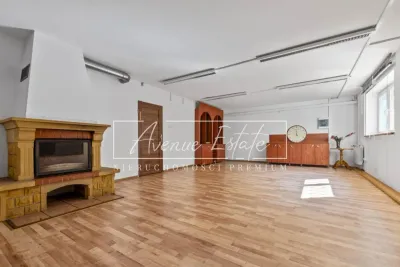 Lokal biurowy/usługowy 90 m² Wilanów, ul. Sielanki - miniatura 1