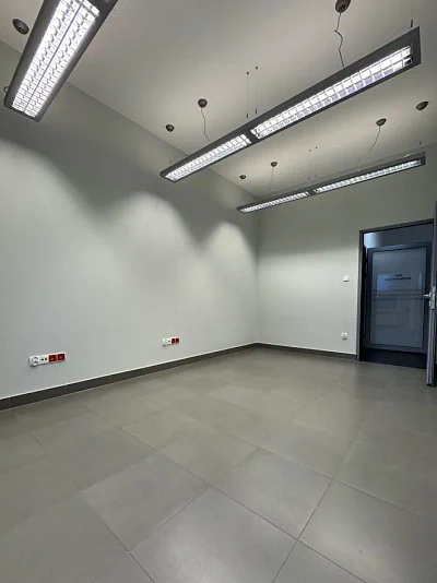 Magazyn/usługi 652–852 m², Modlińska, Warszawa Nowodwory, parking TIR - miniatura 8