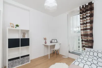 Pokój jednoosobowy przy ul. Św. Barbary 12 w Gdańsku - miniatura 2