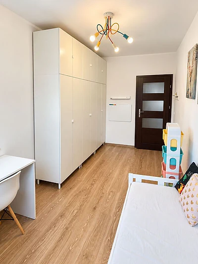 3-pokojowe mieszkanie na Gocławiu z tarasem i garażem - miniatura 9
