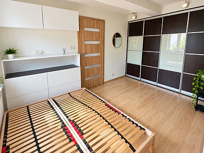 2-pokojowe mieszkanie 50 m² z klimatyzacją przy ul. Puławskiej, Stary Imielin, Mokotów - miniatura 3