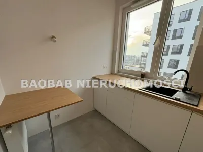 Dwupokojowy apartament 38 m² na Lazurowej w Warszawie, Metro Zachód - miniatura 9