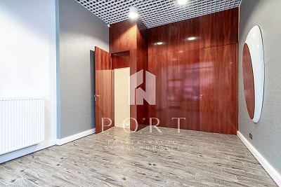 Lokal usługowy 33 m² z dużą witryną w Gdyni Centrum - miniatura 2