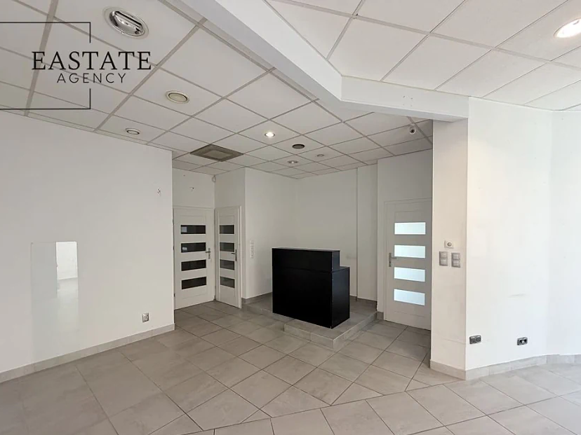 Lokal usługowy 71 m² z witrynami, Tarchomin, ul. Modlińska - zdjęcie 1