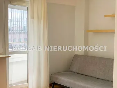 Studio 26 m² przy metrze Świętokrzyska w Warszawie - miniatura 2