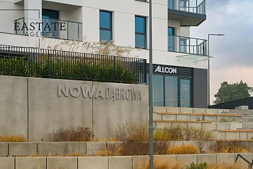 Lokal usługowy z witrynami na wynajem – Nowa Dąbrowa, Gdynia, ul. Zbigniewa Kupca - miniatura 2