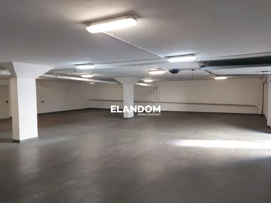 Ogrzewany garaż/lokal 210 m² na poziomie -1 w Otwocku - zdjęcie 1