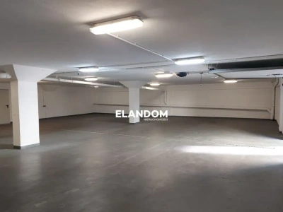 Ogrzewany garaż/lokal 210 m² na poziomie -1 w Otwocku - miniatura 1