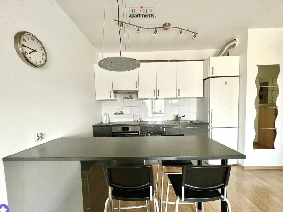 Albatross Towers, 2 pokoje, balkon, miejsce w hali, Gdańsk - zdjęcie 1