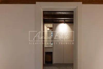 Dwupoziomowy apartament 102 m² przy Al. Ujazdowskich z kominkiem - miniatura 9