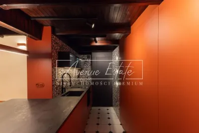 Dwupoziomowy apartament 102 m² przy Al. Ujazdowskich z kominkiem - miniatura 2