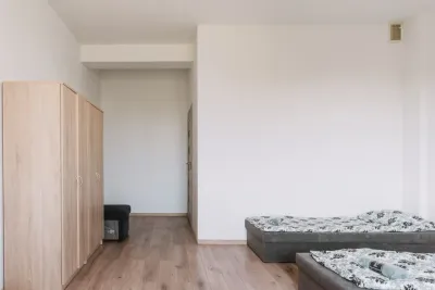 4-osobowy pokój nr 204 na wynajem, Kokoszki, Gdańsk - miniatura 5