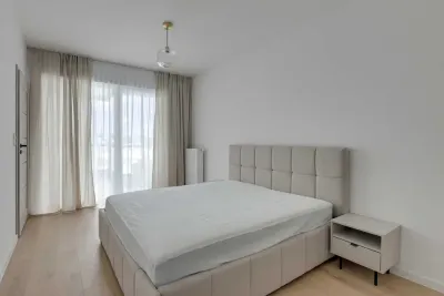 Nowoczesny 2-pokojowy apartament w Pieckach-Migowie z balkonem i garażem - miniatura 5