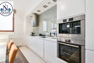Sea Towers Gdynia Śródmieście – trzypokojowy apartament z widokiem na morze - miniatura 3