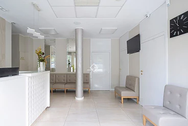 Lokal usługowy 100,07 m² Gdynia Dąbrowa | 3 gabinety medyczne - miniatura 2