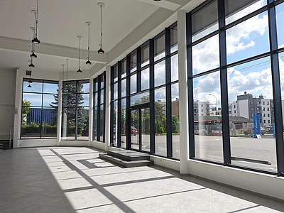 Salon samochodowy 585 m²  – Gdańsk, Kartuska - miniatura 3