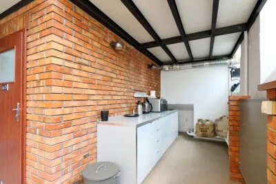 Lokal handlowy i usługowy 109 m² na Pradze-Północ, wejście z ulicy - miniatura 5