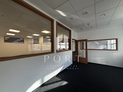 Lokal biurowo-usługowy 240 m² w centrum Gdyni - miniatura 6