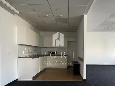 Lokal biurowo-usługowy 240 m² w centrum Gdyni - miniatura 2