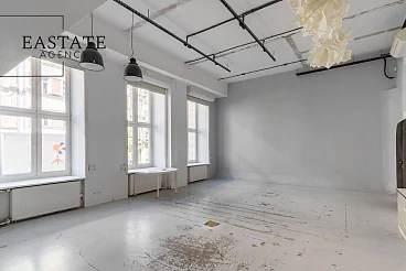 Biuro 297 m² z parkingiem przy Mokotowskiej w Warszawie - miniatura 1