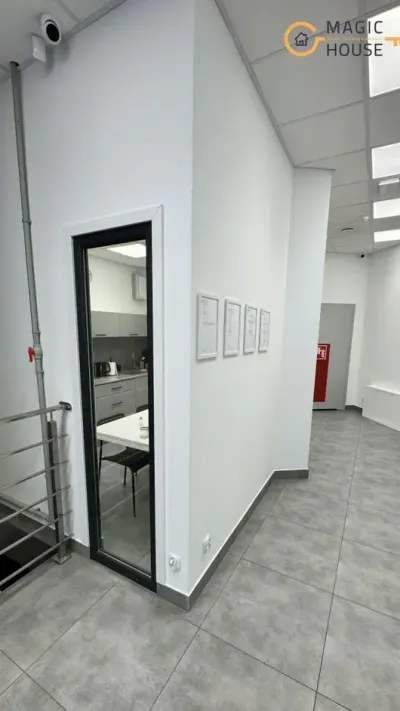 Lokal usługowy 281 m² z magazynem i parkingiem, Letnica - miniatura 3