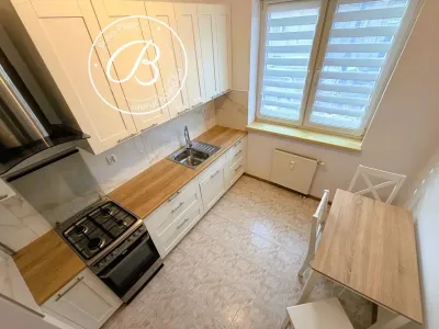 Bielany, ul. Grodeckiego – 2-pokojowe mieszkanie 70 m² po remoncie - miniatura 10