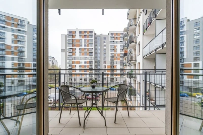 2-pokojowe mieszkanie 42 m² na wynajem – Mokotów, Woronicza - miniatura 4