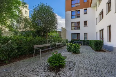Lokal usługowy 75 m² przy ul. Ząbkowskiej w Warszawie, 6 miesięcy wakacji czynszowych - miniatura 4