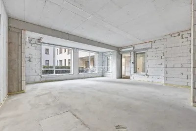 Lokal usługowy 75 m² przy ul. Ząbkowskiej w Warszawie, 6 miesięcy wakacji czynszowych - miniatura 1