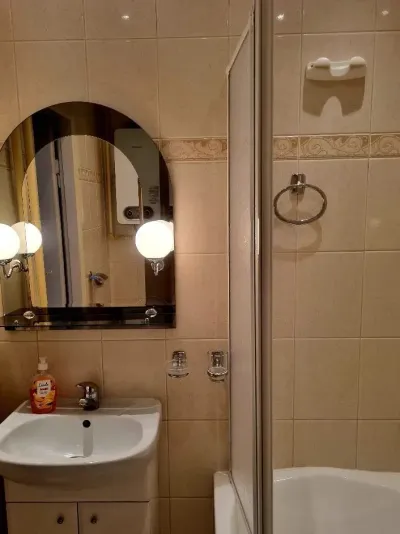 Dwupokojowe mieszkanie 51 m² na ul. Augustyna Necla w Gdyni - miniatura 3