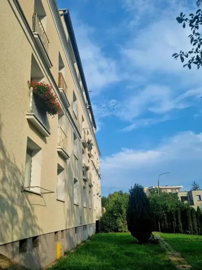 Dwupokojowe mieszkanie 51 m² na ul. Augustyna Necla w Gdyni - miniatura 1