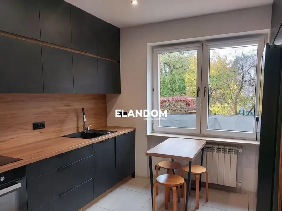Dom w zabudowie bliźniaczej 120 m² w Otwocku, blisko PKP - zdjęcie 1