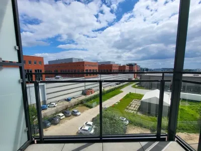 Studio 35 m² z balkonem i siłownią, ul. Wiktoryn, Warszawa - miniatura 9