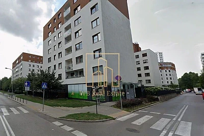 Wykończony lokal biurowy 145 m² na Ulrychowie, witryny i parking - miniatura 4