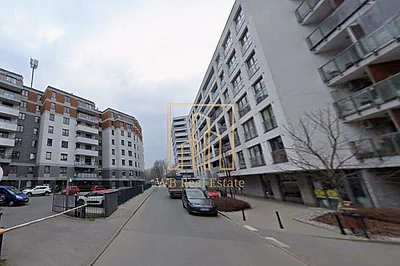 Wykończony lokal biurowy 145 m² na Ulrychowie, witryny i parking - miniatura 3