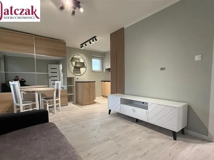 Studio 28 m² po remoncie, Przymorze, ul. Beniowskiego, balkon - zdjęcie 1