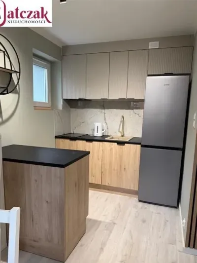 Studio 28 m² po remoncie, Przymorze, ul. Beniowskiego, balkon - miniatura 9