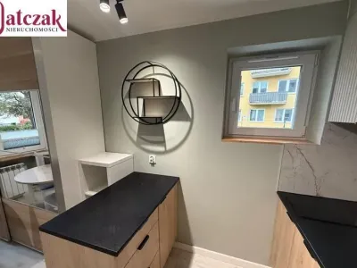 Studio 28 m² po remoncie, Przymorze, ul. Beniowskiego, balkon - miniatura 10